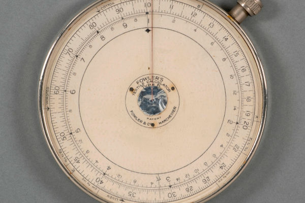 B1-087.1: Fowler Textile Calculator with Leather case