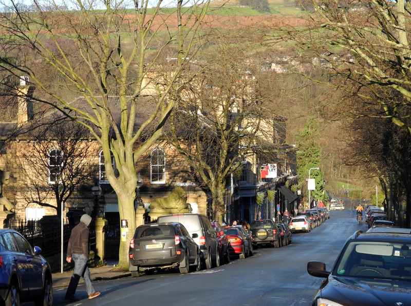 2025.68.24: Victoria Road (at Lower School Street). Digital image credit: Saltaire Collection