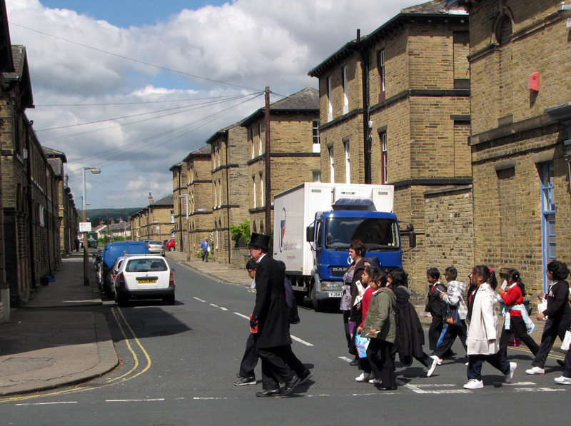 2025.68.48: School field trip. Digital image credit: Saltaire Collection