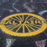 2025.68.84: Saltaire Tour de Yorkshire Exhibition Road crest. Digital image credit: Saltaire Collection