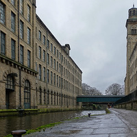 2025.68.43: Canal towards Saltaire. Digital image credit: Saltaire Collection